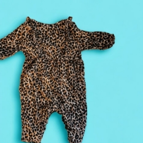 Old Navy Other - 🛍️👗 2 for $20 Old Navy Leopard Prinl Romper One Piece 3-6 Months Baby Girl